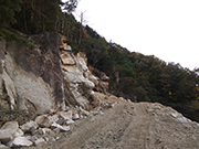 花沢石採石場